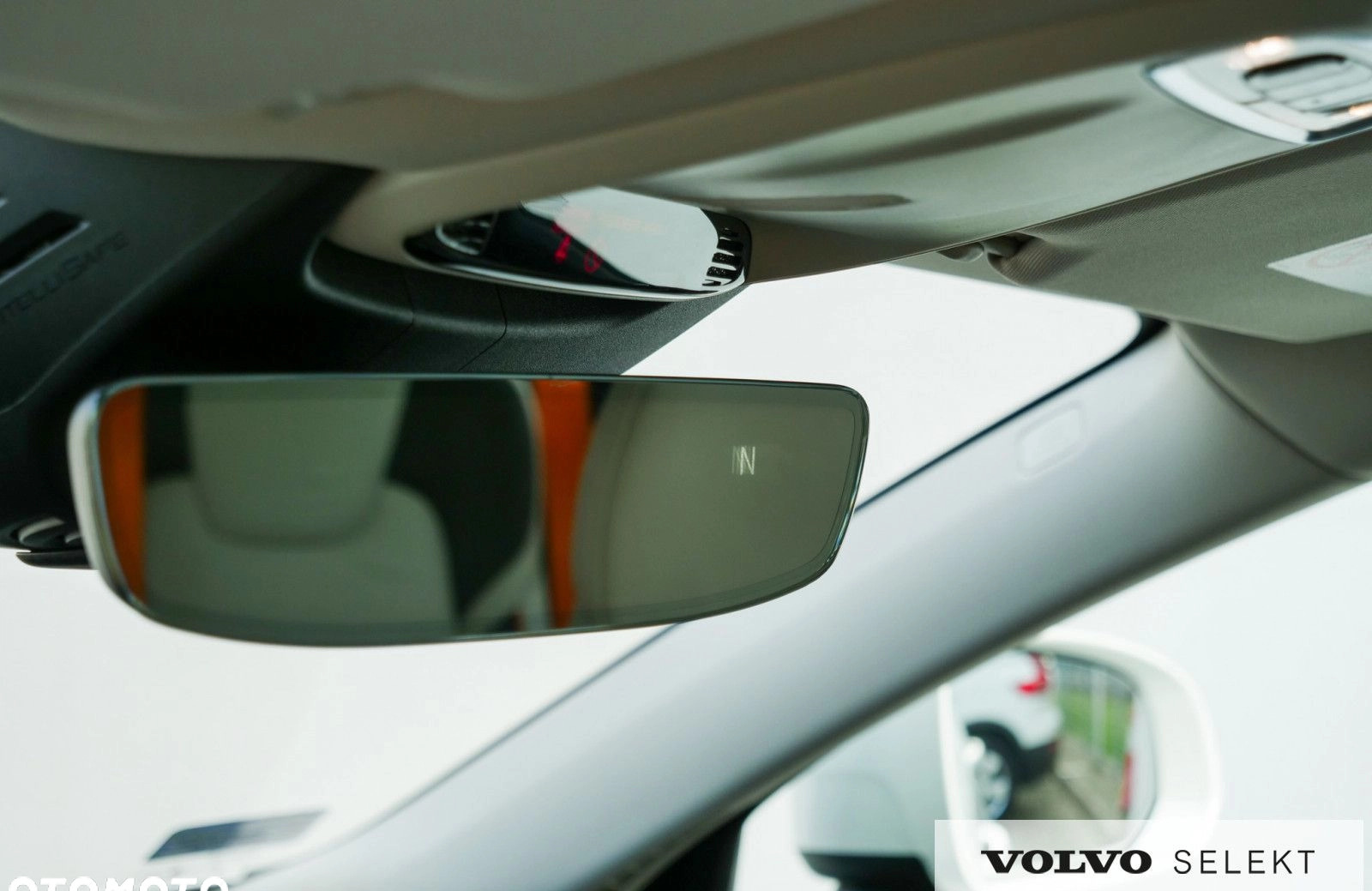 Volvo V90 Cross Country cena 152900 przebieg: 131120, rok produkcji 2018 z Gąbin małe 781